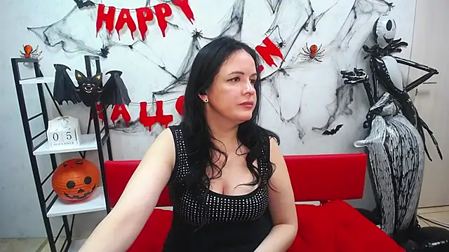 TayaBoret online show from November 2025 07:06:02 PM