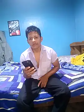 Snapshot of alexchir4 chatting on November 2025 03:45:01 PM alexchir4 online show from November 2025 03:45:01 PM