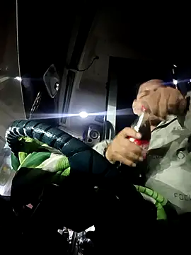 Snapshot of alexchir4 chatting on December 2025 09:52:01 AM alexchir4 online show from December 2025 09:52:01 AM