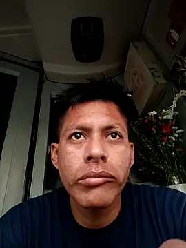 Snapshot of alexchir4 chatting on December 2025 11:20:01 PM alexchir4 online show from December 2025 11:20:01 PM