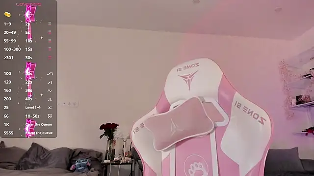 Snapshot of DarkMouseee chatting on October 2025 01:32:02 PM DarkMouseee online show from October 2025 01:32:02 PM