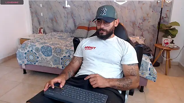 hanz col online show from December 2025 03:44:02 PM