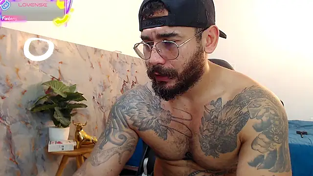 Snapshot of hanz_col chatting on September 2025 12:00:01 PM hanz col online show from September 2025 12:00:01 PM