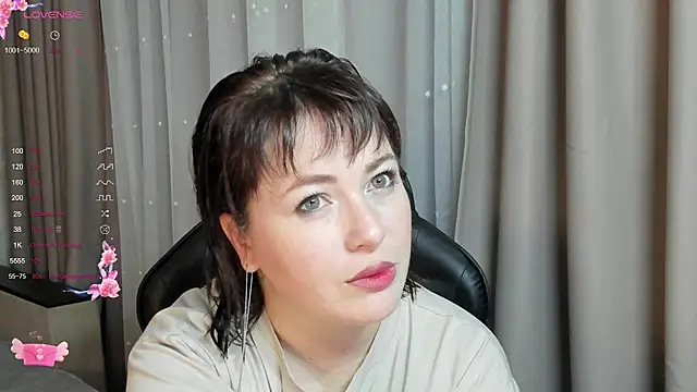 Victoria Di online show from September 2025 02:57:02 PM