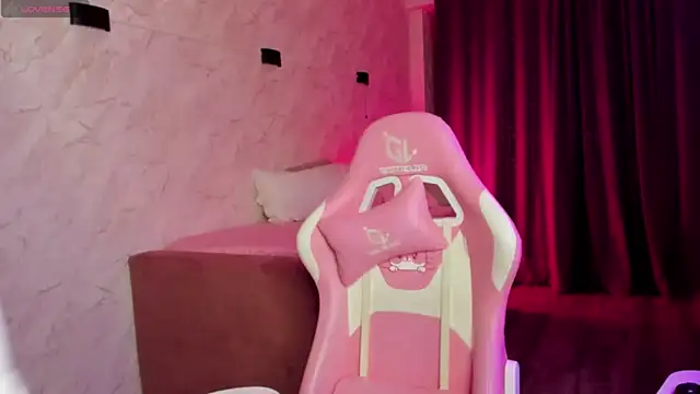 Kira yoon online show from November 2025 12:44:01 AM