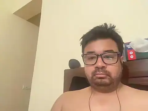 coolboy6566 online show from June 2026 07:19:02 PM