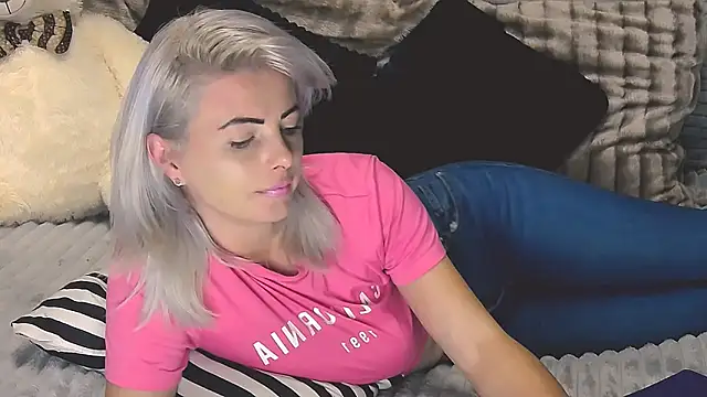 Aly girl1 online show from March 2025 02:01:02 PM