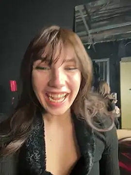 Snapshot of Sofia_Poly chatting on February 2025 08:11:02 PM Sofia Poly online show from February 2025 08:11:02 PM