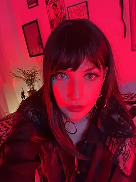 Snapshot of Sofia_Poly chatting on November 2025 11:42:01 PM Sofia Poly online show from November 2025 11:42:01 PM