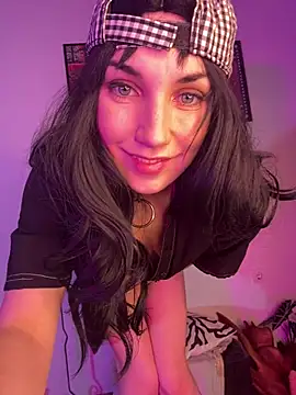 Sofia Poly online show from February 2026 04:18:02 PM