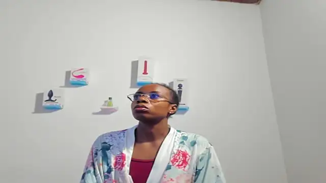 laisladecristal online show from April 2026 10:18:02 AM