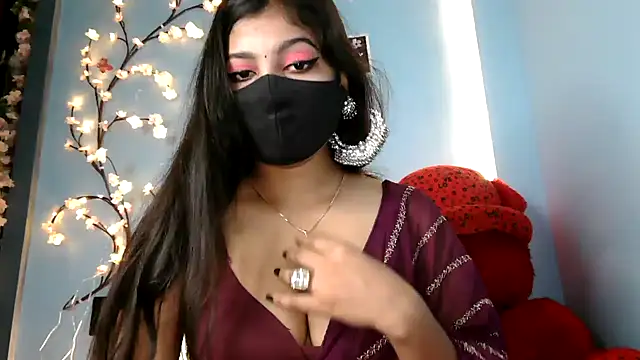 Snapshot of Reena_Singh53 chatting on September 2025 01:49:01 PM Reena Singh53 online show from September 2025 01:49:01 PM