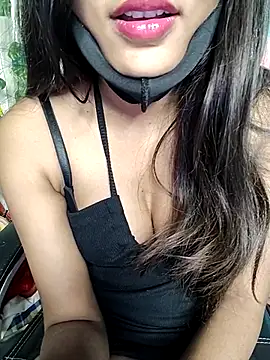 Snapshot of Reena_Singh53 chatting on February 2025 01:22:02 PM Reena Singh53 online show from February 2025 01:22:02 PM