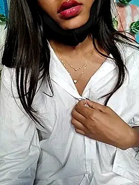 Snapshot of Reena_Singh53 chatting on February 2025 05:29:02 PM Reena Singh53 online show from February 2025 05:29:02 PM