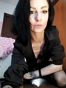 Snapshot of dahlia_82 chatting on May 2026 03:48:02 PM dahlia 82 online show from May 2026 03:48:02 PM