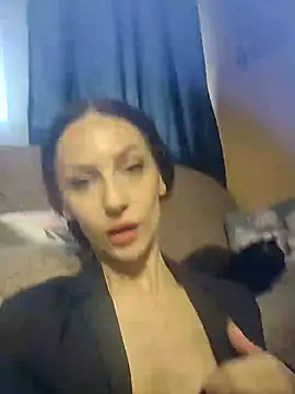 dahlia 82 online show from December 2024 12:13:01 PM