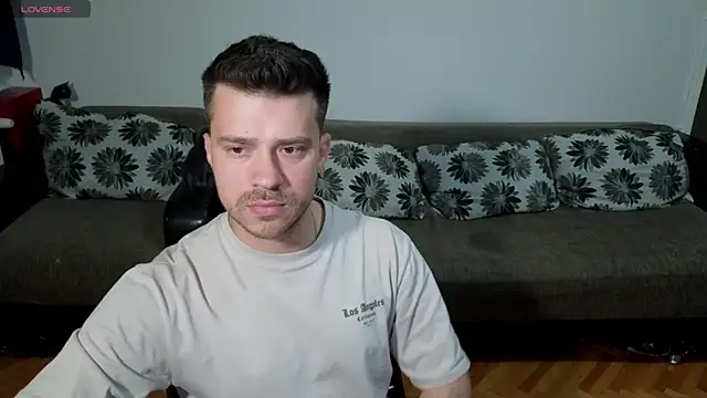 JohnnyStepBro online show from May 2026 06:35:01 PM