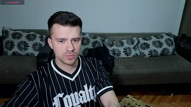 JohnnyStepBro online show from April 2026 10:22:01 PM