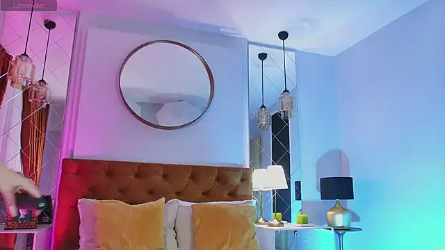 MadilynFox online show from April 2026 06:57:01 PM