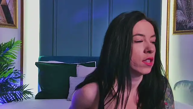 Snapshot of MadilynFox chatting on February 2026 08:15:01 PM MadilynFox online show from February 2026 08:15:01 PM