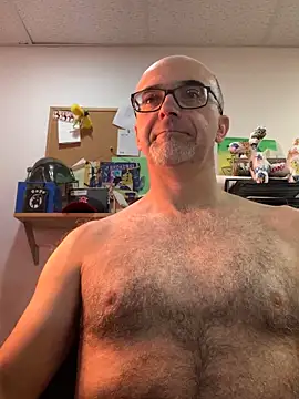 Snapshot of MaxVain chatting on December 2024 03:19:02 PM MaxVain online show from December 2024 03:19:02 PM