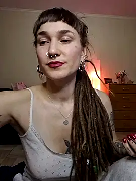 Snapshot of FoxRineHelen chatting on February 2025 05:26:01 PM FoxRineHelen online show from February 2025 05:26:01 PM