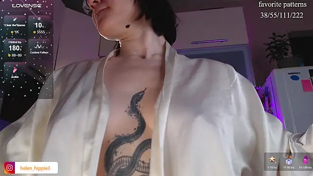 Snapshot of FoxRineHelen chatting on December 2025 10:12:02 PM FoxRineHelen online show from December 2025 10:12:02 PM