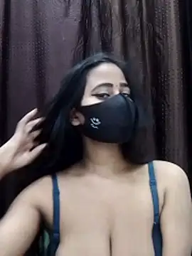 Lalisa sexy online show from December 2025 04:52:02 PM