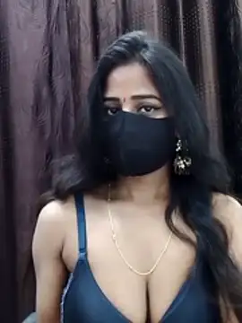 Lalisa sexy online show from February 2026 04:50:01 PM