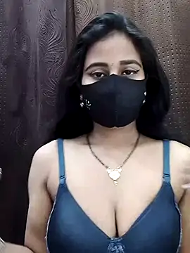 Lalisa sexy online show from April 2026 11:00:01 PM