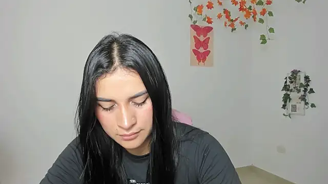 Emic  online show from April 2026 02:18:02 PM