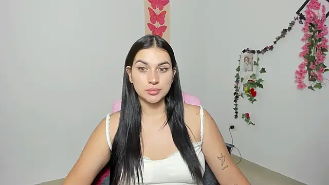 Emic  online show from October 2025 02:49:01 PM