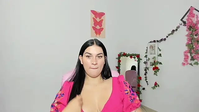 Emic  online show from November 2025 02:54:01 PM