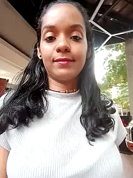 Snapshot of anitagrenn chatting on February 2025 08:45:02 PM anitagrenn online show from February 2025 08:45:02 PM