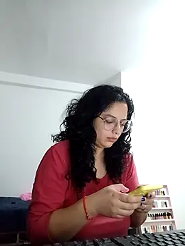 Snapshot of babyluna939 chatting on April 2026 11:35:02 PM babyluna939 online show from April 2026 11:35:02 PM