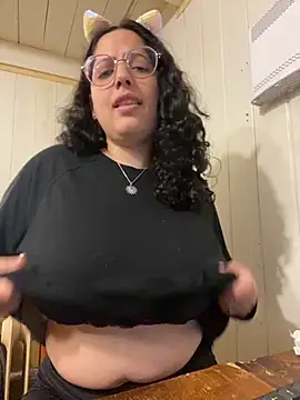 Snapshot of babyluna939 chatting on October 2025 08:54:02 PM babyluna939 online show from October 2025 08:54:02 PM