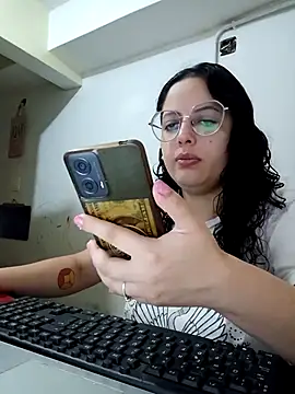 babyluna939 online show from March 2026 06:06:02 PM