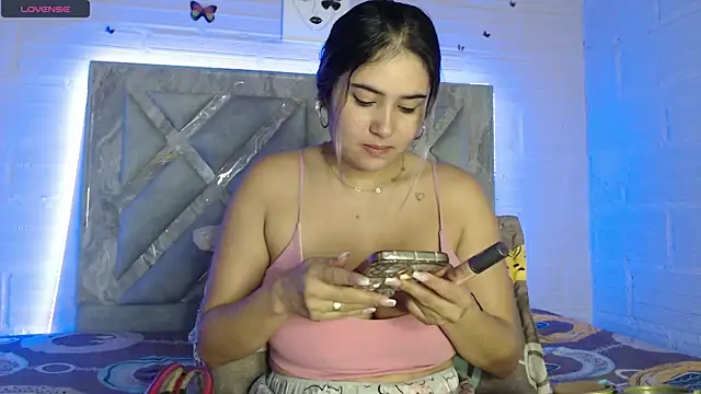 Snapshot of tami_vega chatting on May 2026 12:41:01 PM tami vega online show from May 2026 12:41:01 PM
