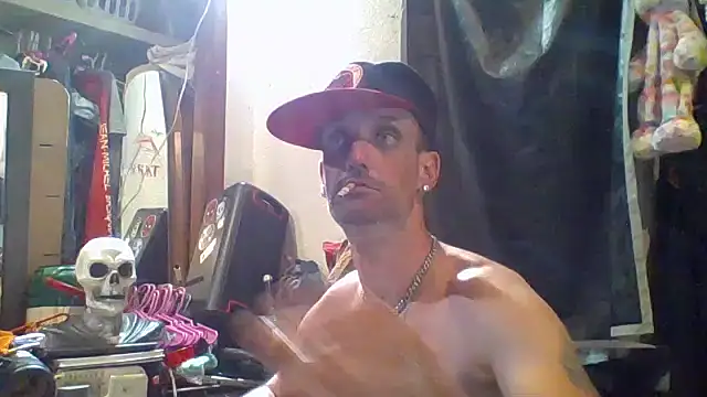 Snapshot of slinginbigD chatting on October 2025 12:23:01 AM slinginbigD online show from October 2025 12:23:01 AM
