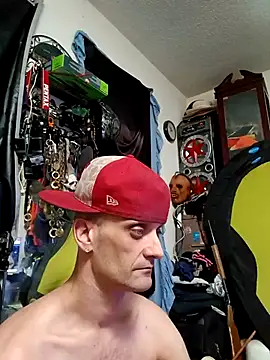 Snapshot of slinginbigD chatting on March 2025 06:37:01 AM slinginbigD online show from March 2025 06:37:01 AM