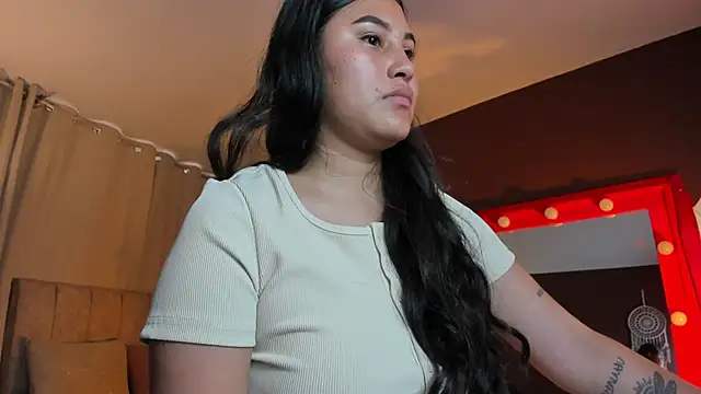 Little Ivy online show from March 2026 07:10:02 PM