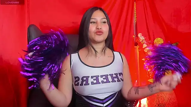 Little Ivy online show from January 2025 03:58:01 PM