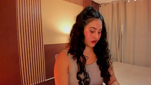 Little Ivy online show from April 2026 07:20:02 PM