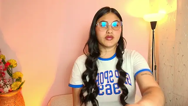 Little Ivy online show from February 2026 12:57:01 PM