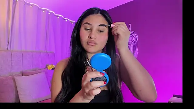 Little Ivy online show from January 2026 07:10:02 PM