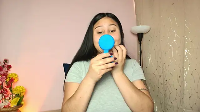 Little Ivy online show from February 2026 03:44:01 PM