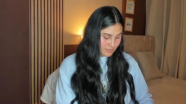 Little Ivy online show from April 2026 08:03:02 PM