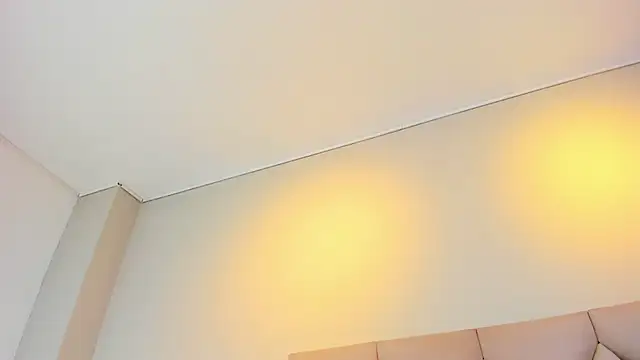 Isis Osman online show from February 2026 08:00:01 PM