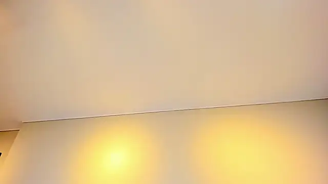 Isis Osman online show from February 2026 08:19:01 PM