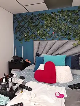 Grey Lorenz11 online show from March 2026 09:17:02 AM